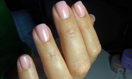 Les ongles de Louise  : Manucure à Maubec