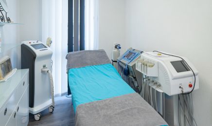 Kosmetik-Lifestyle Beauty & Hair : Kosmetikstudio in Neuenburg am Rhein