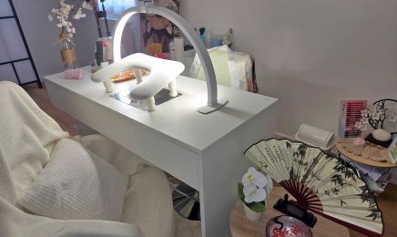 Onglement Chic : Manucure à Longuesse