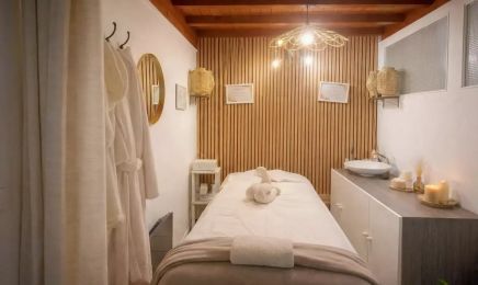 Nouritcha chez Spa & Lace : Institut de beauté à Lyon