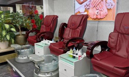Mimi Nails : Kosmetikstudio in Nürnberg