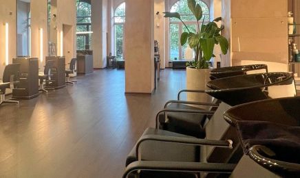 Trostdorf Frisuren : Kosmetikstudio in Leipzig