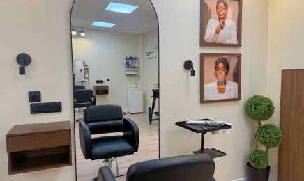 Medine Kaniki Divin Touch  : Coiffeur à Saint-Denis