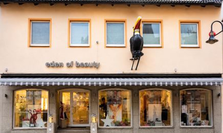 Friseur Eden of Beauty by Ismat: Kosmetikstudio in Walsrode