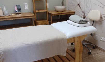 Corinne B Coiffure : Manucure à Mireval