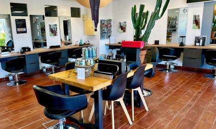 Les Salons Jacques Bana : Manucure à Saint-Mitre-les-Remparts