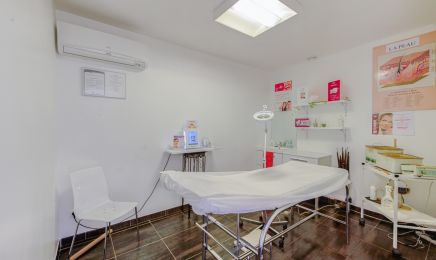 & Dieu créa la Femme : Institut de beauté à Saint-Paul-sur-Save