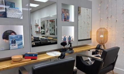 KM Family Studio : Coiffeur à Fougères