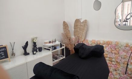 Baddies Lashes & Smile  : Institut de beauté à Évenos