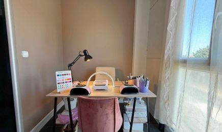 Fleur de Peau By Virginie Esthetique : Coiffeur à Arles