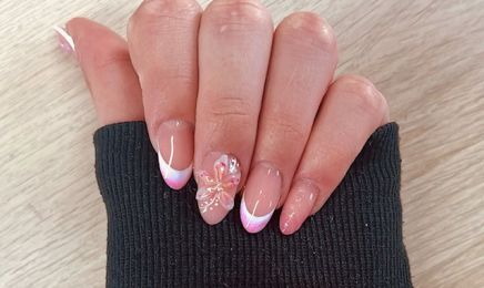 Mary Nails Pessac Magonty : Manucure à Pessac