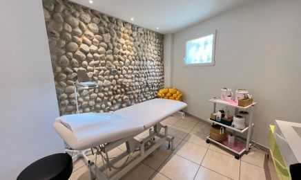 Arômes et sens & Krystale Beauté  : Institut de beauté à Pont-de-l'Isère