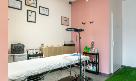  Les Fées Coiffées Beauté Bad boys : Coiffeur à Saint-Marcel-lès-Valence