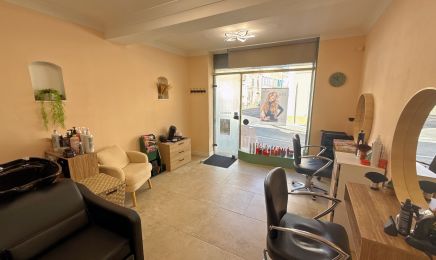 Renaissance Coiffure : Coiffeur à Coursan