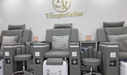 Triomphe Nail Bar : Institut de beauté à Paris