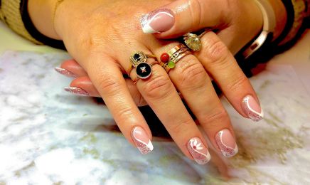 Sinnails Institut : Manucure à Lusignan