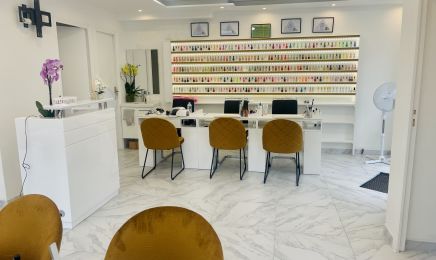 Lv nails  : Manucure à Torcy