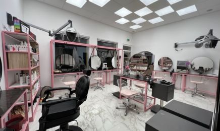 Aux deux cheveux : Coiffeur à Digne-les-bains