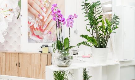 Mom‘s Nails: Nagelstudio in Hamburg