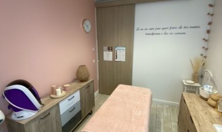 Douceur Cocooning : Manucure à Nice