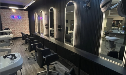 The Art of Hair by Niki: Friseur in Ludwigshafen am Rhein