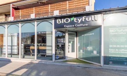 BIO'Tyfull Coiffure - Espace Beauté Ongles & Cils : Coiffeur à Six-Fours-les-Plages