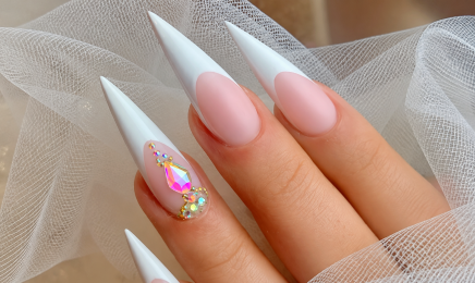 Bella Beauty Ongles & cils : Coiffeur à Nice