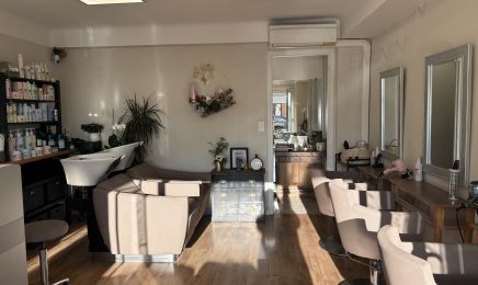 Égérie Ongles & Coiffure : Coiffeur à Peymeinade