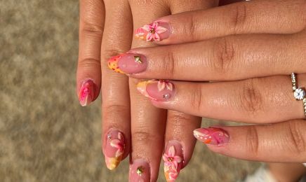 CGbeauty : Manucure à Mirebeau