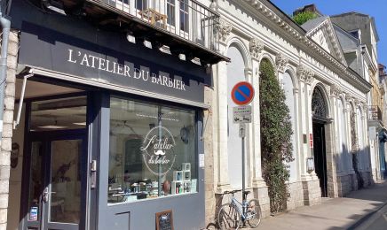 LES VILAINS BARBER (vieux lille ) L’atelier : Coiffeur à Lille