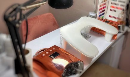 Aux temps d’aime  : Manucure à La Ciotat