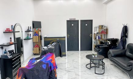 EK COIFFEUR : Institut de beauté à Cenon