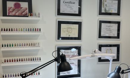 NK Nails and Lashes : Manucure à Niort