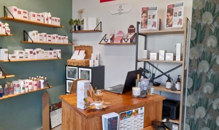 Absolue Beaute  : Manucure à La Rochelle
