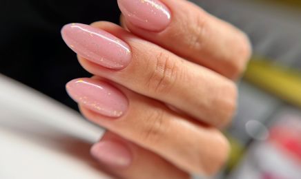 Vardanyan salon esthétique  : Manucure à Marseille