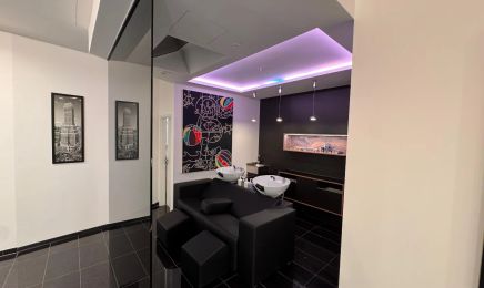 Haarwerk München - Oberpollinger : Friseur in München