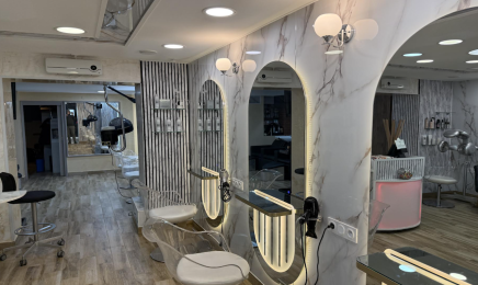 Kalinea Coiffure  : Manucure à Paris