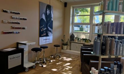 Haarbasis 17: Friseur in Augsburg