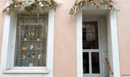 Helobienetre - Institut de soin & Experte Cutanée  : Coiffeur à Fontainebleau