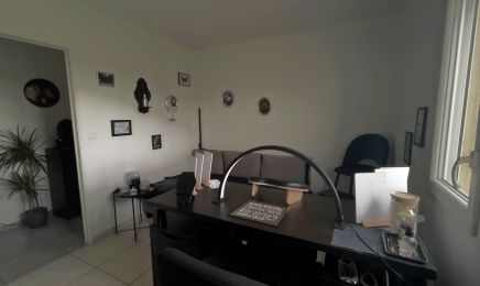 Newcynails : Manucure à Bonson