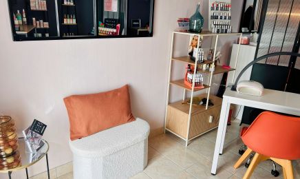 Espace beauté : Manucure à Esse