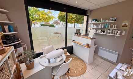 A Fleur de Peau : Institut de beauté à Spay