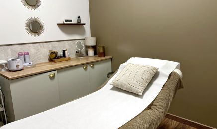 Le Cocon de Pauline Académy : Coiffeur à Oppède