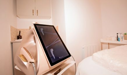 Infinity Esthetique  : Manucure à Paris
