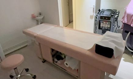 Glow Up : Manucure à Argenteuil