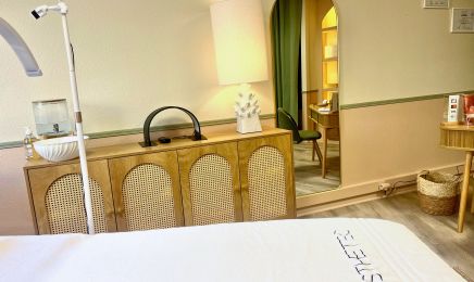 L'aura Derma Studio : Institut de beauté à Bruz