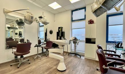 FN - FRISUERSTUDIO NANNETT Weyhegarten 1: Barbershop in Quedlinburg