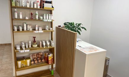 The Nailzz : Institut de beauté à Caveirac