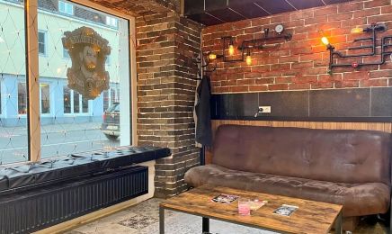 Barber Shop Walat: Barbershop in Neuburg an der Donau