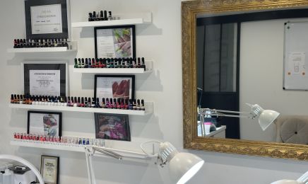 NK Nails and Lashes : Manucure à Niort